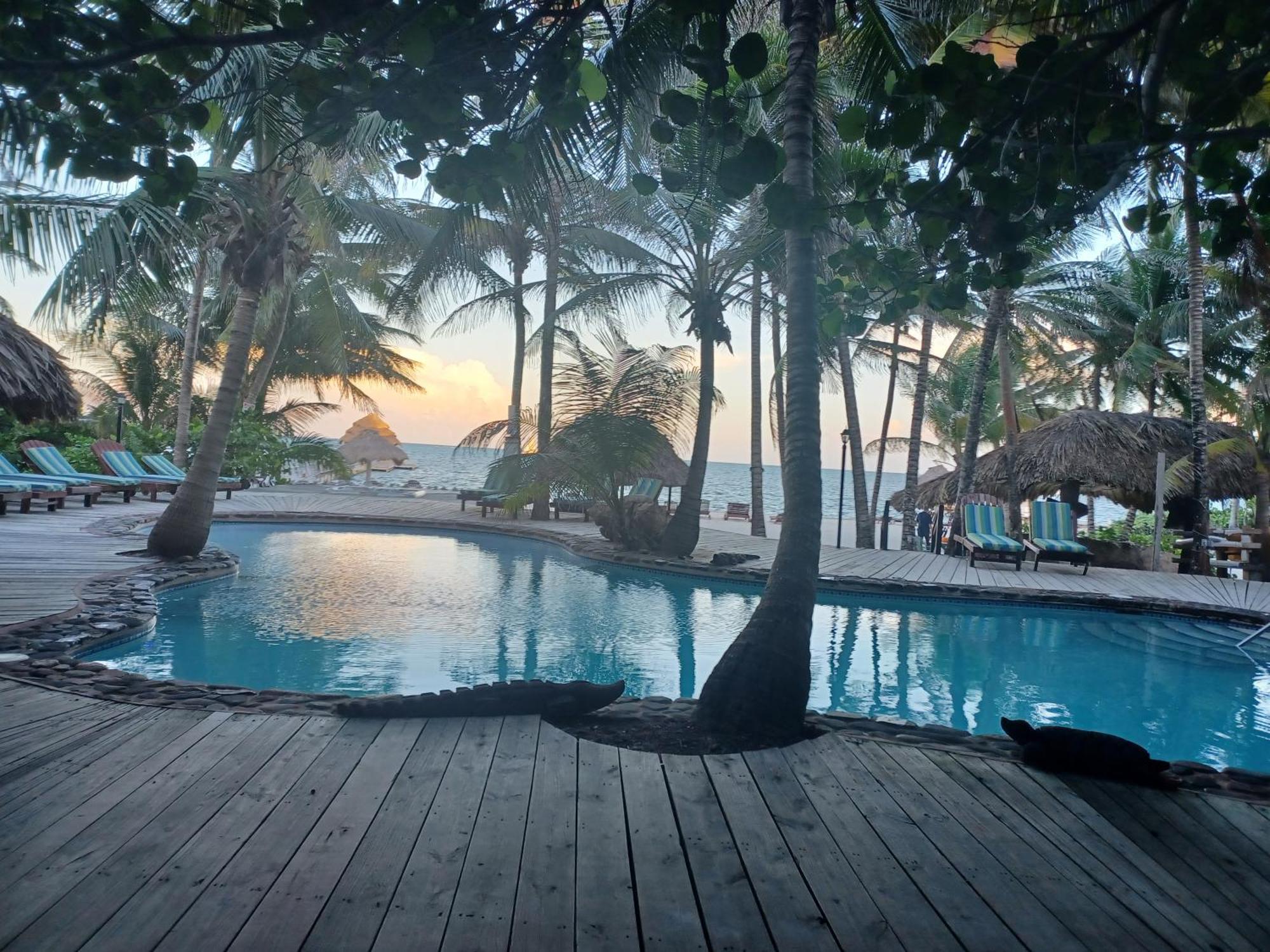Xanadu Island Resort San Pedro  Ngoại thất bức ảnh
